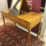 871 1693 DRESSING TABLE
